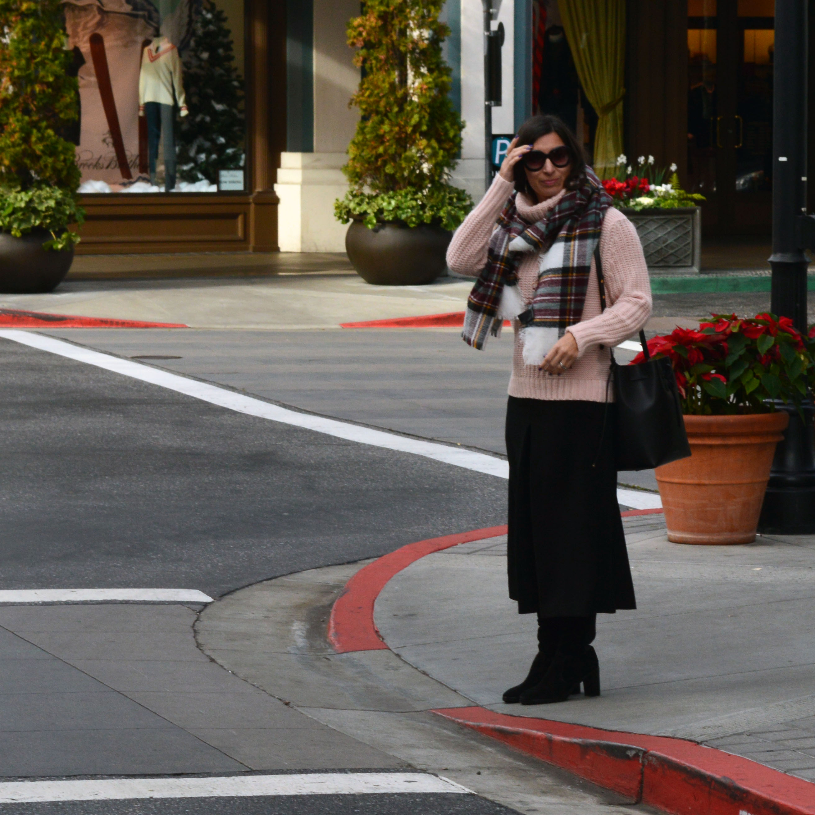 winter-outfit-turtleneck-blanket-scarf — bows & sequins