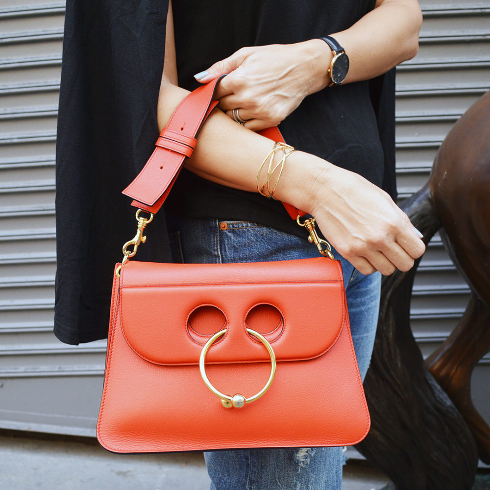 jw anderson bag street style blogger