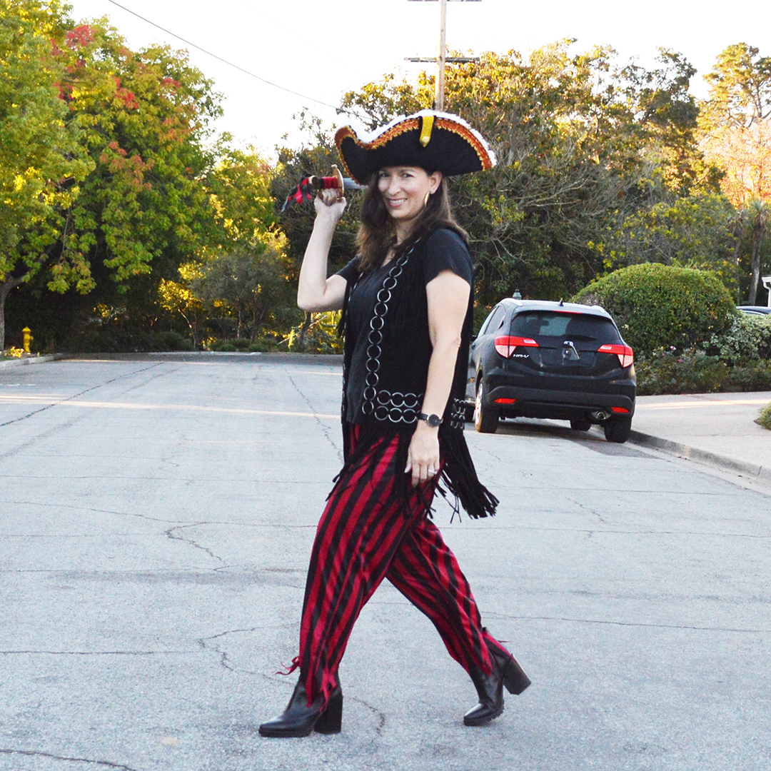 DIY pirate costume