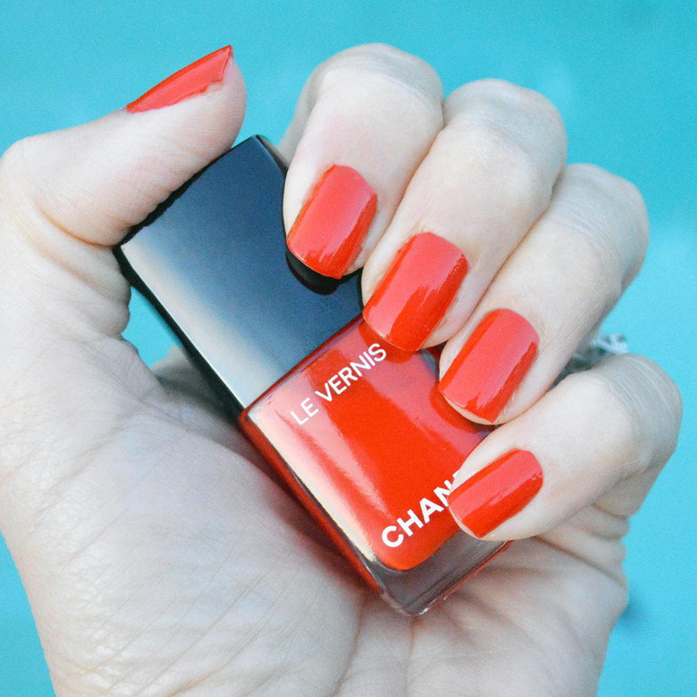 chanel arancio vibrante nail polish spring 2018 review