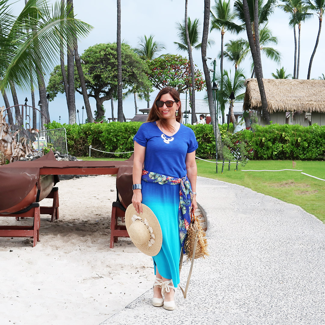 hawaii travel outfit ideas