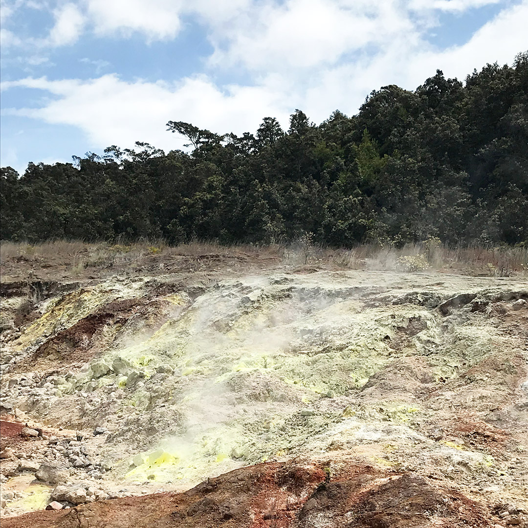 sulfur fuelds hawaii volcanoes national park