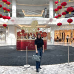 Black top and jeans for spring 2026 black top jeans spring outfits