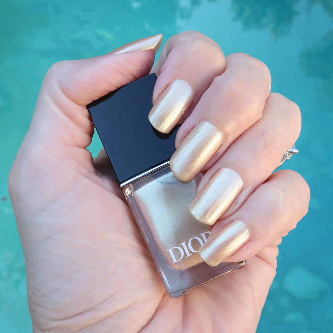 dior golden cinnamon nail polish holidays 2026